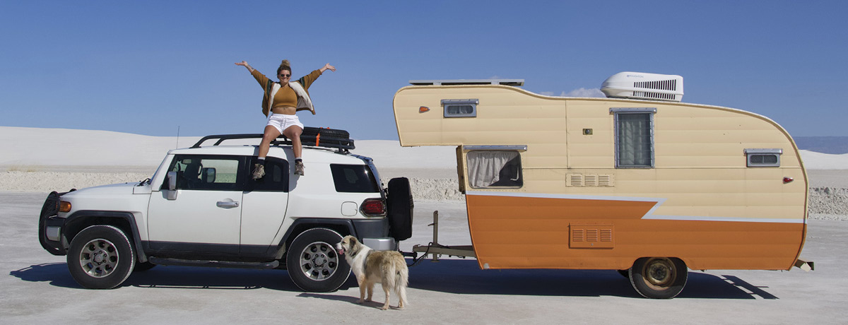 2 The Sgraffito Tour, Sarah Anderson and Pip at the White Sand Dunes, New Mexico, 2024.
