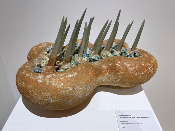 3 Yuliya Makliuk’s Goosebumps: The Great Meadow, 15 in. (38.1 cm) in height, wood-fired stoneware, 2024.