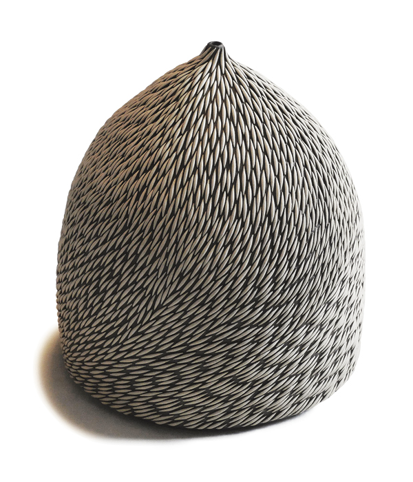 1 Washington Vase, to 10¼ in. (26 cm) in height, white stoneware, black engobe, fired to 2282°F (1250°C), 2022.