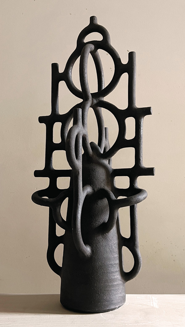 1 Aniana Heras' Sitio 1, 23¼ in. (59 cm) in height, black stoneware, fired in oxidation to 2228°F (1220°C), 2024.