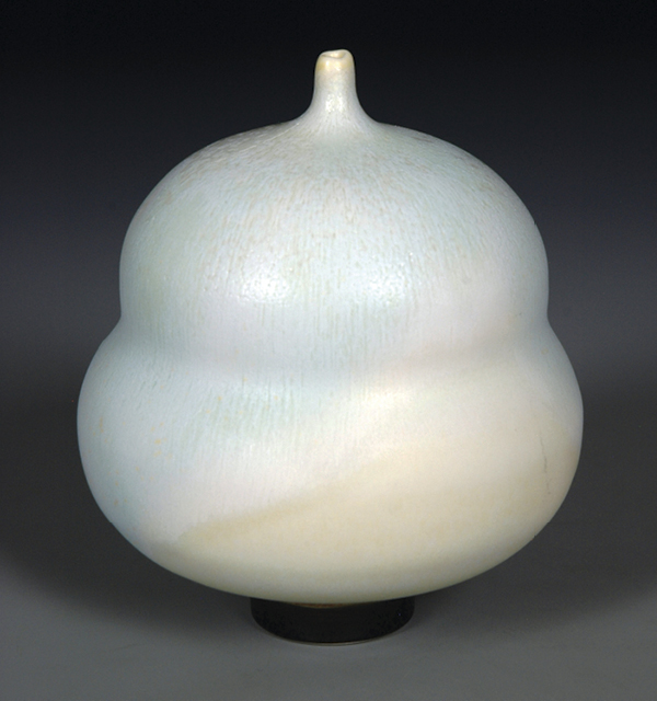 10 Bottle, 5 in. (13 cm)in height, porcelain, 2020.