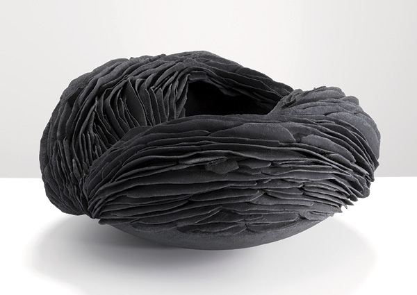 1 Olivia Walker's Large Black Nest, 17½ in. (45 cm) in diameter, stoneware, 2018. Photo: Michael Harvey.