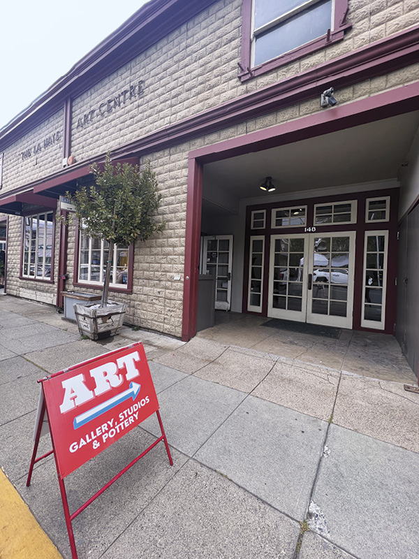 Exterior view of La Haye Art Center.
