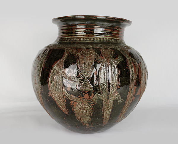 1 Ladi Kwali’s pot, 1959. Courtesy of York Museums Trust (York Art Gallery).