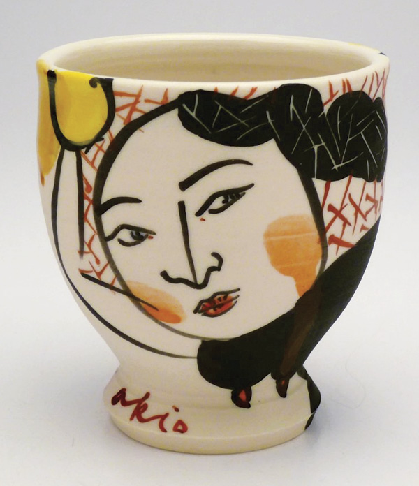 10 Akio Takamori’s cup, wheel-thrown porcelain, 4 in. (10 cm) in height. Currently at Louise Café, Everson Museum of Art, Syracuse, New York.
