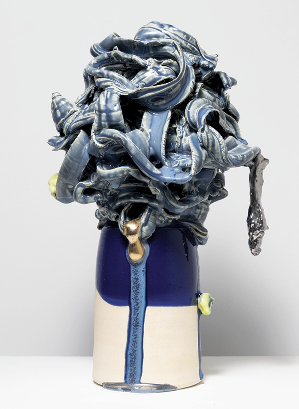 3 Nobuhito Nishigawara’s Artificial Nature: MA, 12 in. (30 cm) in height, glazed ceramic, 2023.