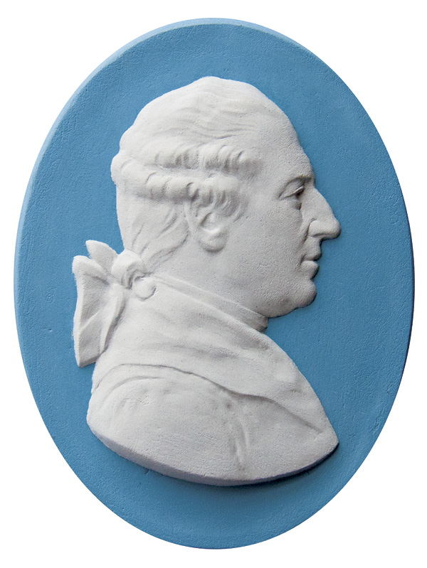 Jasperware-style medallion, 3 ½ in. (9 cm) in height, sprigged and pigmented stoneware, fired to cone 6 in oxidation, 2023.