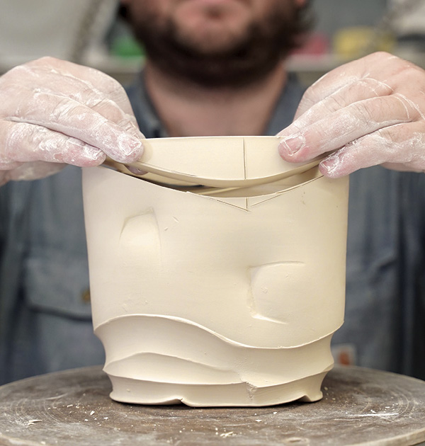 5 Mark out an undulating, asymmetrical rim and cut.