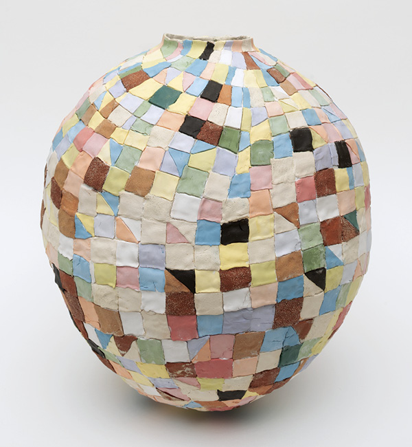 3 Brittany Mojo’s Quilt, 16 in. (40.6 cm) in height, porcelain, colored porcelain, and stoneware appliqué on handbuilt stoneware, once fired to cone 5 in an electric kiln, 2023. Photo: Mason Kuehler.