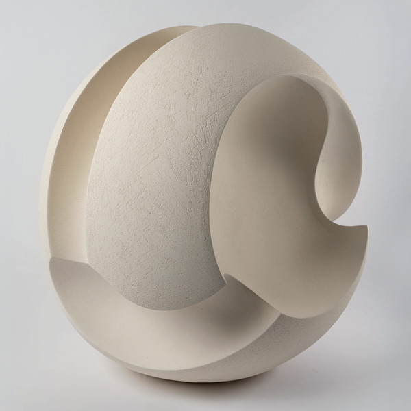 10 James Oughtibridge's Labrynthine, 22 in. (56cm) in height, white stoneware, fired to 2156°F (1180°C), 2023. Photo: David Fulford.