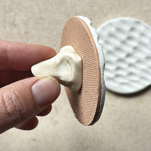 Quick Tip: Putty for Glazing by Danielle Whigham article thumbnail