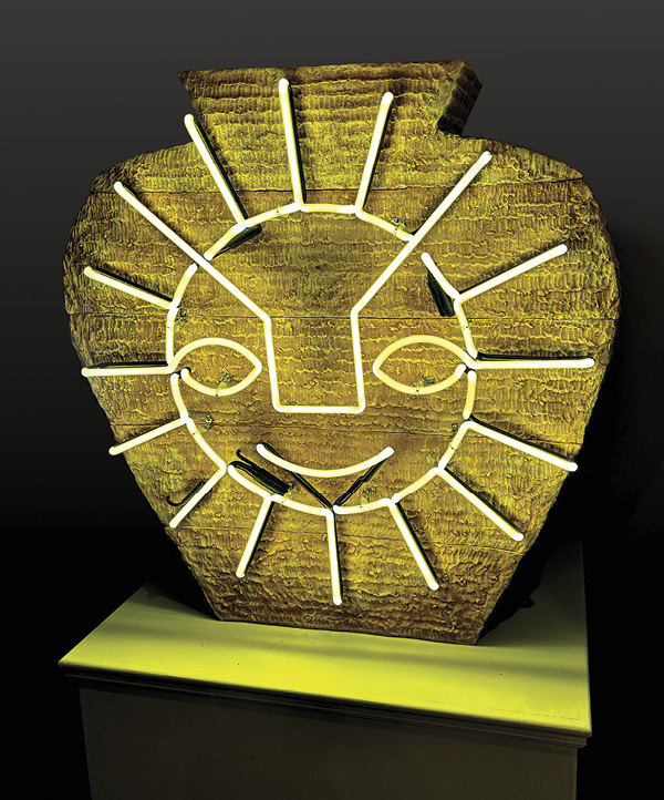 Alex Paat’s Elder, 3 ft. 5 in. (1 m) in height, ceramic, neon (fabrication: Nebula Neon), 2025. Photo: Darren Lapsley.