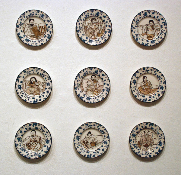 Mary Cale A. Wilson’s TV Tray Family, 83⁄8 in. (20 cm) in diameter each, china plates, china paint, luster, 2015.