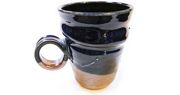 Dissecting a Glaze to Explore the Functions of Raw Materials in a Glaze