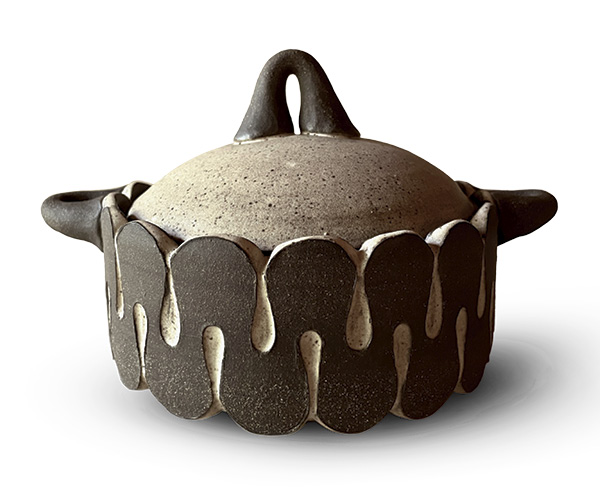 Petite Casserole Dish, 7 in. (18 cm) in diameter, mid-range stoneware, wheel thrown, carved, fired to cone 6 in oxidation, 2023.