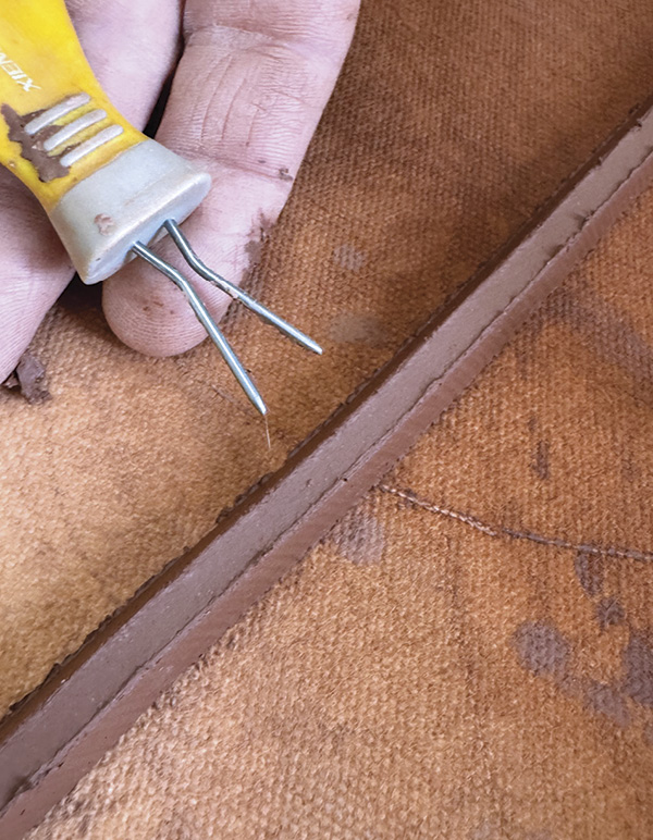 7 Use a foot tool from Xiem to make a gallery for the inner wall to hold the lid.