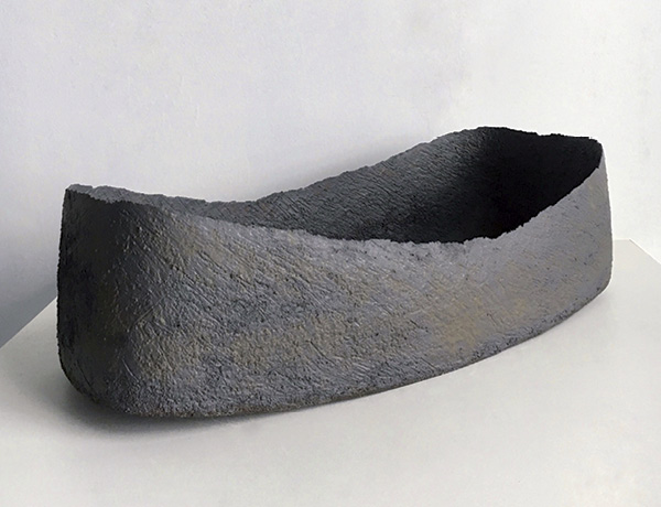 Erica Iman's Long vessel, 26 in. (66 cm) in length, stoneware, glaze, fired to cone 6 in an electric kiln, 2021.
