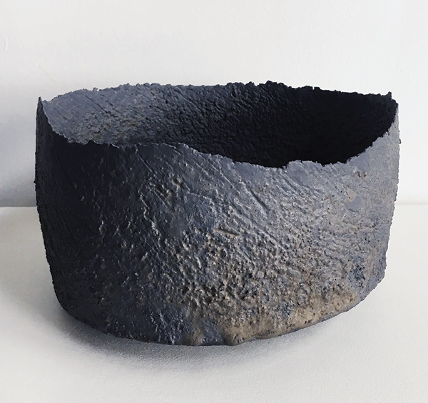 Erica Iman's Textured Caldera bowl, 10 in. (25.4 cm) in diameter, stoneware, glaze, 2023.