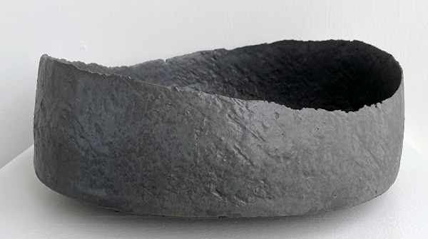 17 Erica Iman's Small Caldera, 13 in. (33 cm) in diameter, coiled and slab-built stoneware, glaze, fired to cone 6 in an electric kiln, 2025.