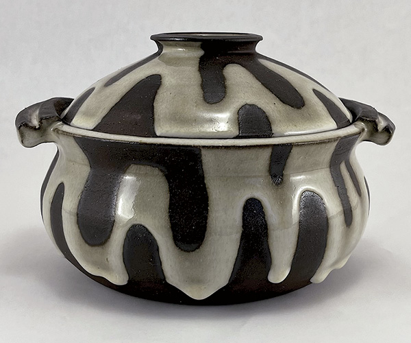 Alex Maldonado's Casserole crock, 8 in. (20 cm) in height, stoneware, glaze, 2024.