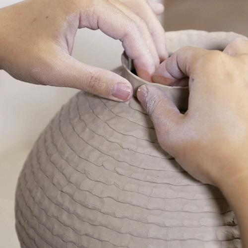 Pinched Moon Jar by Joanne Seongweon Lee article thumbnail