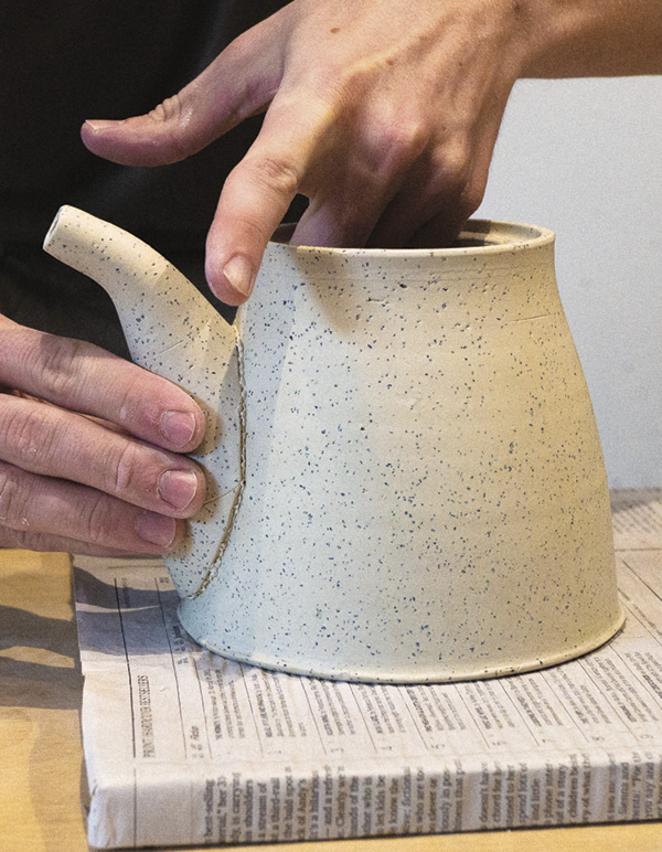 13 Leave the joint unblended, being careful to not press on the edge of the spout.