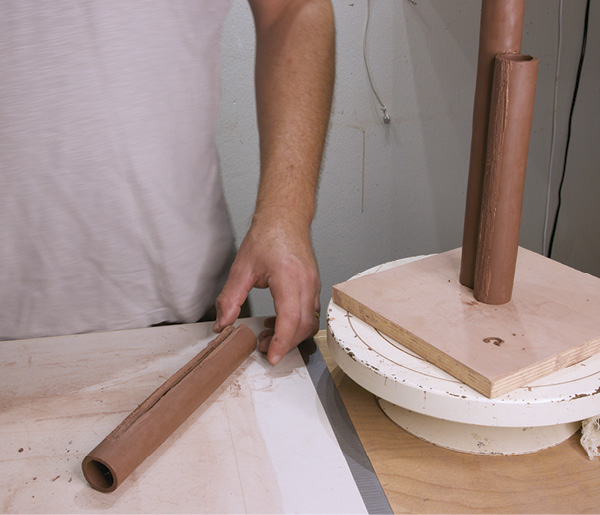 4 Score, slip, then attach the cylinders to each other. Make sure the joins are cleaned and refined.
