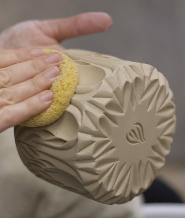 16 Finally, use a barely damp sponge to lightly soften any sharp edges. Don’t over sponge and wear down edges.