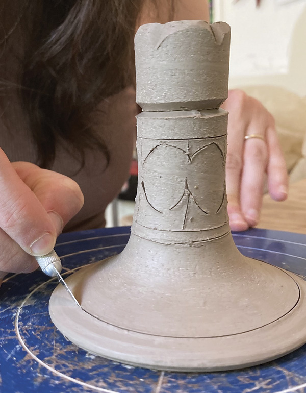 6 Sketch out your plan on the cylinder and base using the tip of the X-Acto.