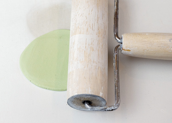 5 Use a pony roller to roll each blended piece into a 2-mm-thick disk.