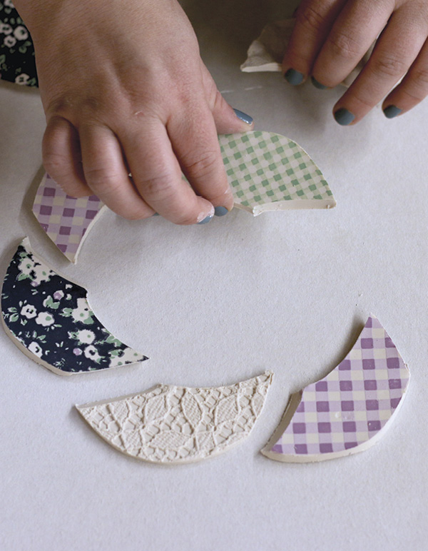 3 Arrange the pieces in a circle. Contrast patterns and textures next to each other.