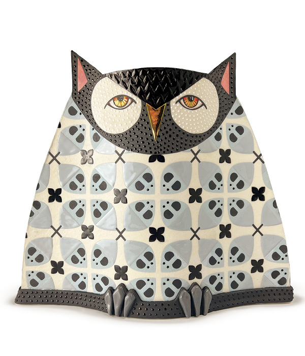 3 Jennifer Rosseter’s 3 a.m. (Owl), 12 in. (30 cm) in width, handbuilt English Grolleg porcelain paper clay, underglaze, glaze, fired to cone 5 and cone 04, 22K gold luster fired to cone 018, 2023.