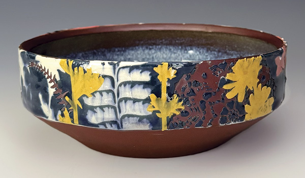 Becky Meneely's Tufted Titmouse Bowl (back), 8 in. (20.3 cm) in diameter, wheel-thrown red stoneware, slip, underglaze, glaze, fired to cone 6 in an electric kiln, 2024.