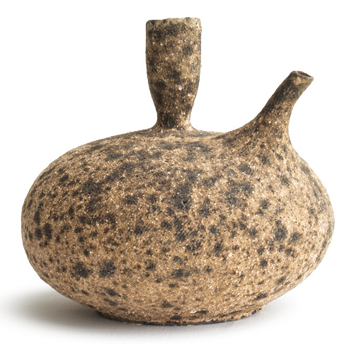 Pouring Pot by Caroline Roberts article thumbnail