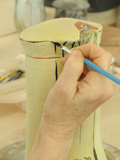 Fig.12 Add pattern and line work with black stain or paste.