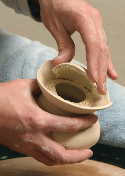 Fig.6 Stretch a slab top into a shallow bowl shape and add it to the flange.