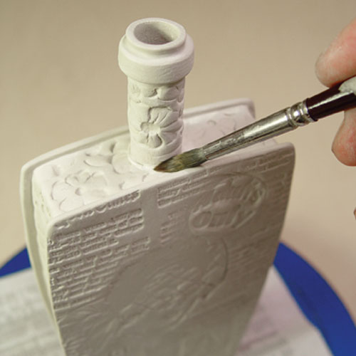 Fig.14 Clean the joint with a soft brush.