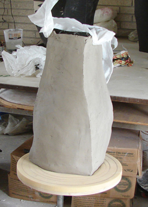 Fig.8 Stand the leather hard piece up.