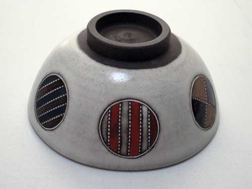 Finished glazed and fired bowl, by Fuyima Mukoyama.