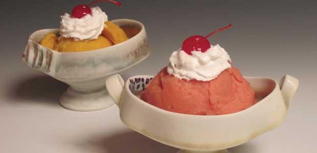 Desserts are indulgent, sometimes even decadent. Deb’s pedestal-footed dessert boats make it even more delightful.