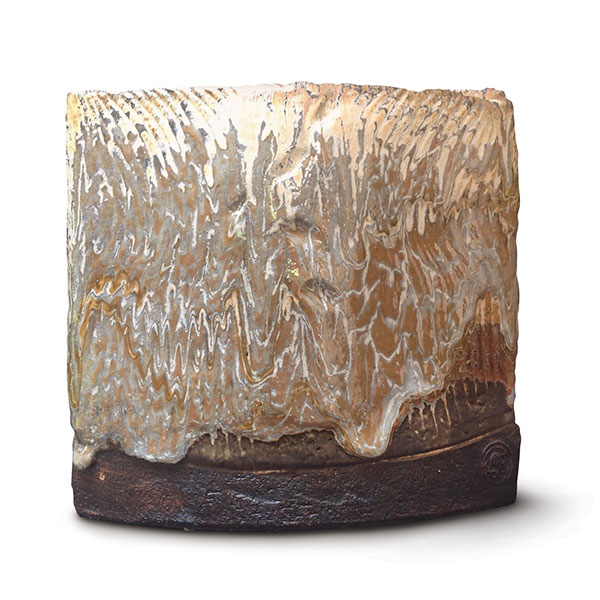 4 Jean-Pierre Chollet’s flat vase, 12½ in. (32 cm) in height.
