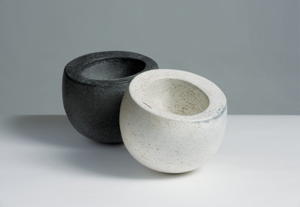 1 Conversation, 6 in. (15 cm) in height, handbuilt double-walled vessels, made of a mixed porcelain and stoneware clay body, burnished, saggar fired to 1940°F (1060°C), 2014. Photo: Douglas Atfield.