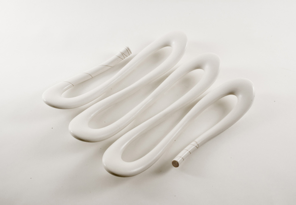 Serpentine-2007-Porcelain-5x40x40cm-Photograph-Helene-Rosanove