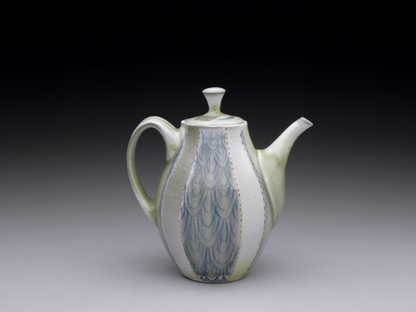 4 Tall teapot, 7 in. (18 cm) in height, soda fired, 2017.