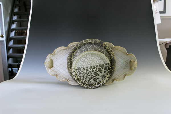 3 Brenda Danbrook’s lunch plate, dinner plate, and serving platter, to 14 in. (36 cm) in length, stoneware, slip, fired to cone 10 in reduction, 2017. All three vessels were bisque fired vertically. 
