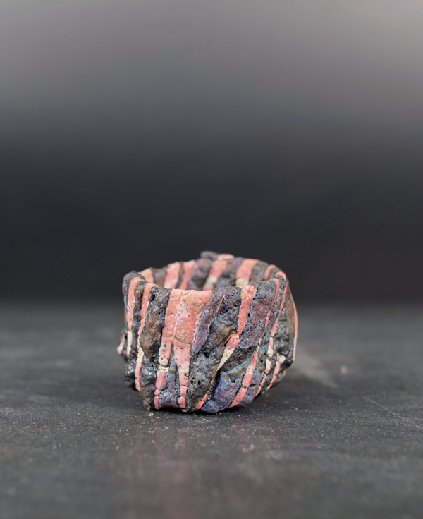 Ewen-Henderson-Teabowl_Image-Michael-Harris_Oxford-Ceramics-Gallery