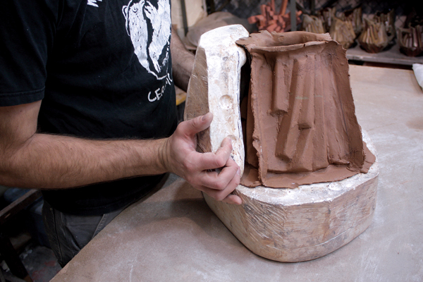 14 After 8–12 hours, you should be able to pop the mold sections off of the pitcher body.