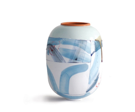 1 Adam Frew’s pot with orange rim, 10 in. (26 cm) in height, wheel-thrown porcelain, slip, celadon glaze, fired to 2372°F (1300°C) in a gas kiln. 