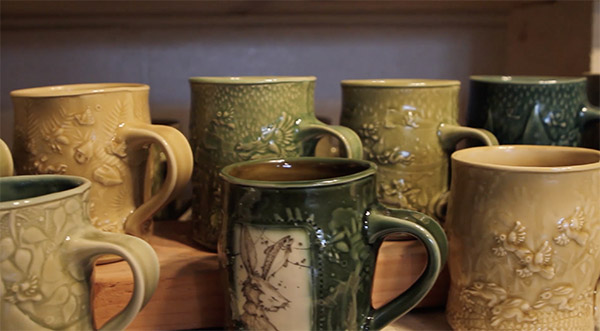 Finished mugs by Dennis Meiners.