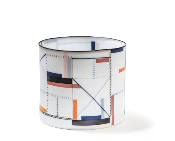 1 Bodil Manz’ Last Summer, 4 in. (10 cm) in height, porcelain, 2010. Photo: Ole Akhøj.
